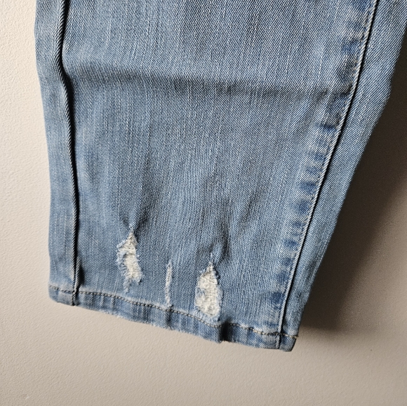 *2 For $30* YOGAJEANS Emily high waisted slim jeans. Size 30 - Picture 5 of 5